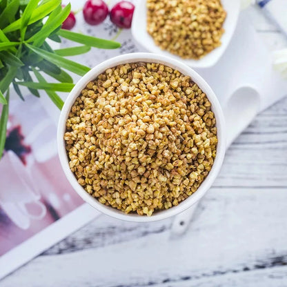 Golden buckwheat tea helps lower cholesterol, detoxifies, supplements fiber, and prevents cancer.