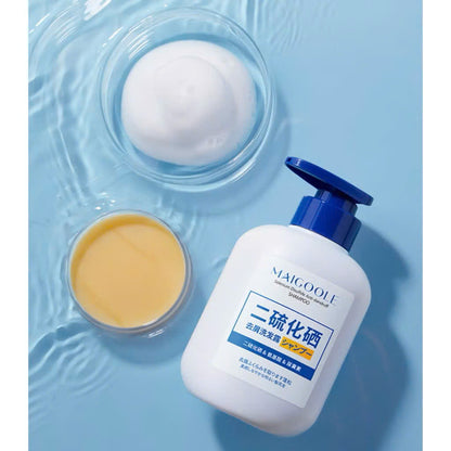 Dau Goi Nam - Maigoole herbal anti-fungal shampoo – relieves itch, soothes scalp, reduces fungal dandruff.
